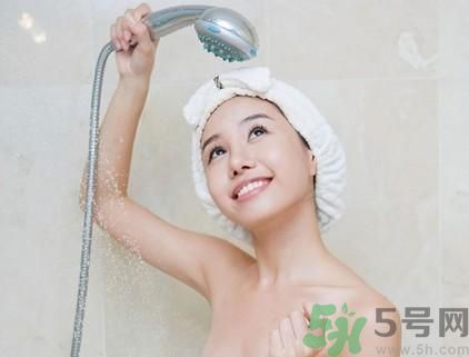 經(jīng)期可以洗澡嗎？經(jīng)期可以洗頭嗎？