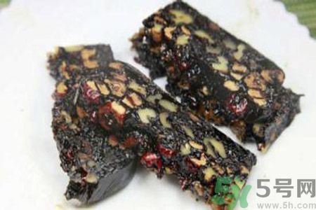 貧血吃什么補(bǔ)血？貧血吃阿膠好嗎？