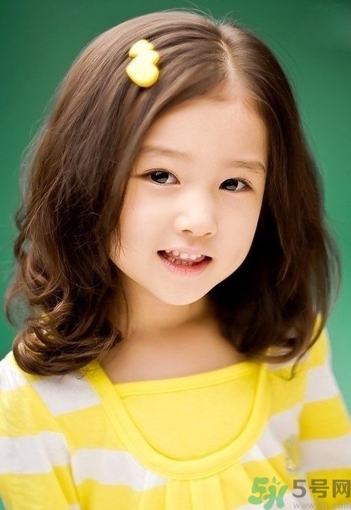 皮膚暗黃是缺水嗎？肌膚補(bǔ)水怎么補(bǔ)？