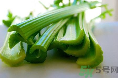 吃薺菜有什么好處?吃薺菜的禁忌有哪些 吃薺菜有什么好處?吃薺菜的禁忌有哪些