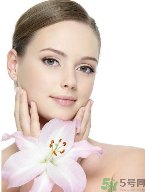 防曬霜和隔離有什么區(qū)別嗎？涂防曬霜對(duì)皮膚好嗎？