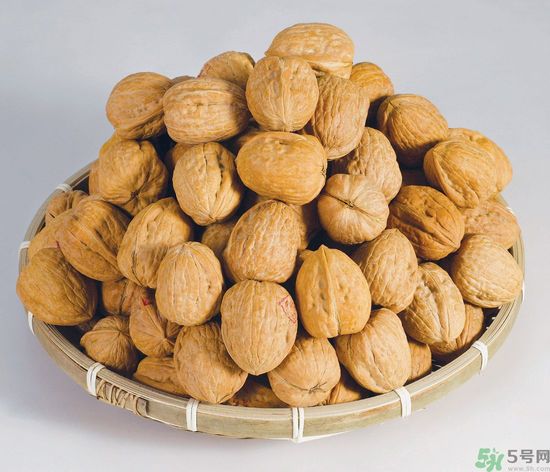 胡桃可以減肥嗎？吃胡桃有什么好處？