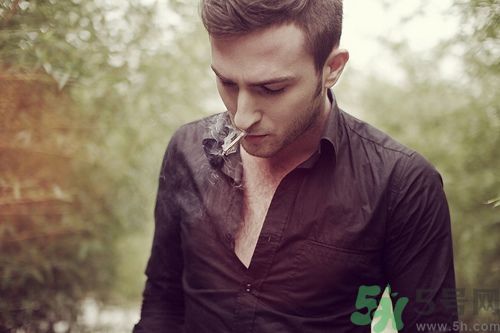 讓妻子最易出軌8種男人你知道？女人要擦亮眼睛！