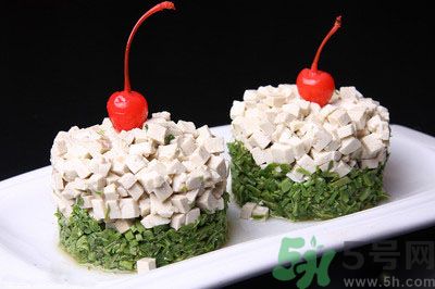 香椿拌豆腐怎么做？香椿拌豆腐好吃嗎？