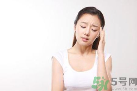 月經(jīng)顏色發(fā)黑是怎么回事？月經(jīng)顏色發(fā)黑怎么辦？