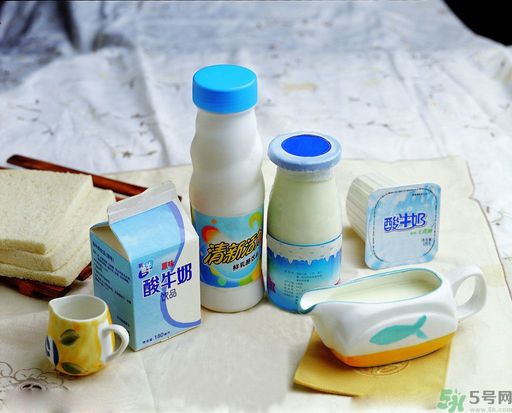 高血脂可以吃雞蛋嗎？高血脂可以喝牛奶嗎？