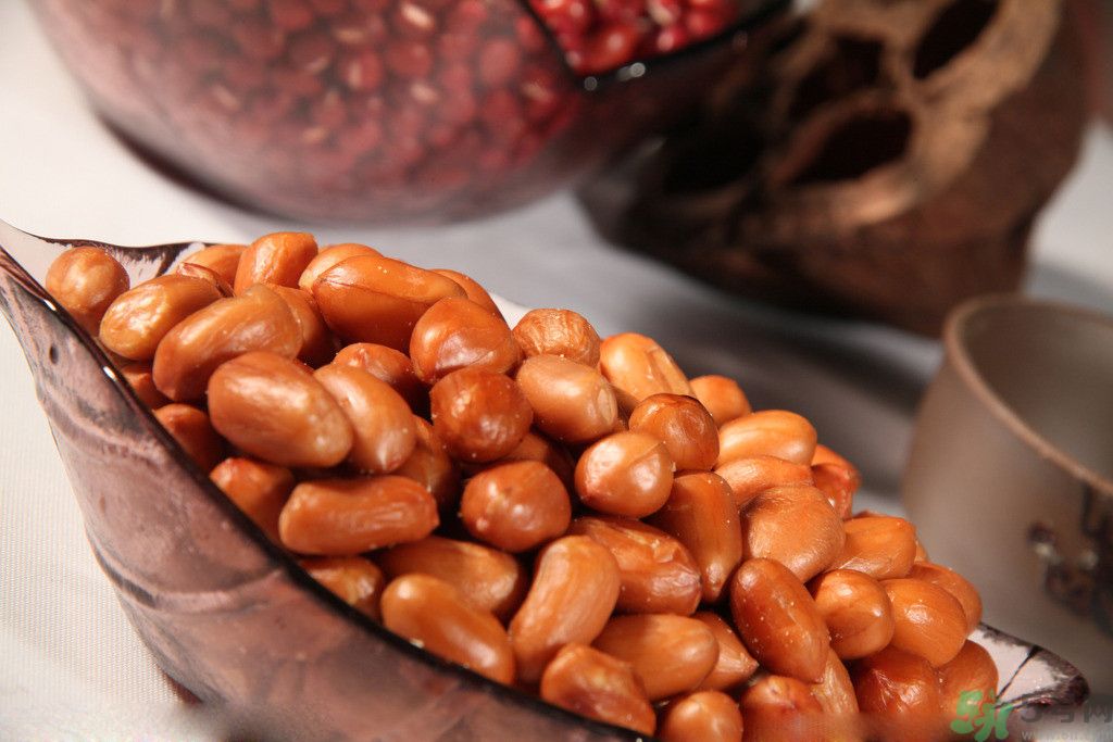 高血脂可以吃花生嗎？高血脂可以吃瓜子嗎？