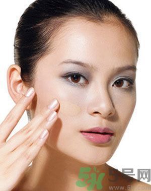 為什么會長痘痘？痘痘有哪幾種類型的？