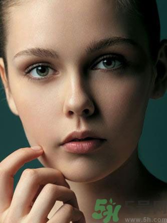 臉上長(zhǎng)斑的原因是什么？長(zhǎng)斑要注意什么？