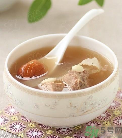 百合可以煲湯嗎？百合煲湯有哪些做法？