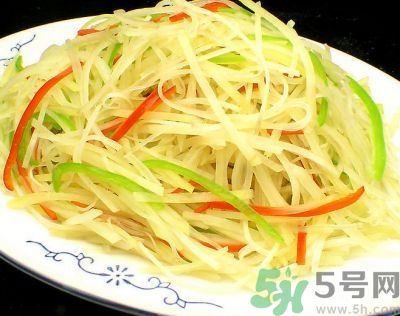 土豆絲和土豆片哪個(gè)更好吃？土豆片可以炒什么？