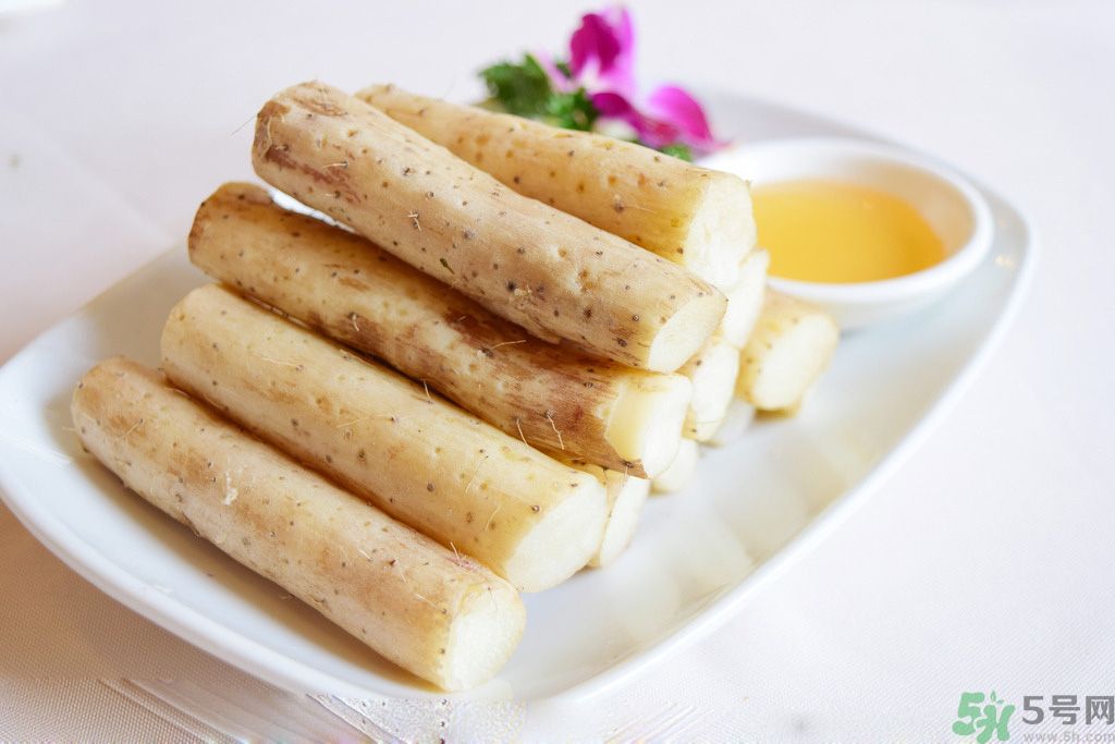 春季咳嗽怎么辦？春季咳嗽吃什么好？