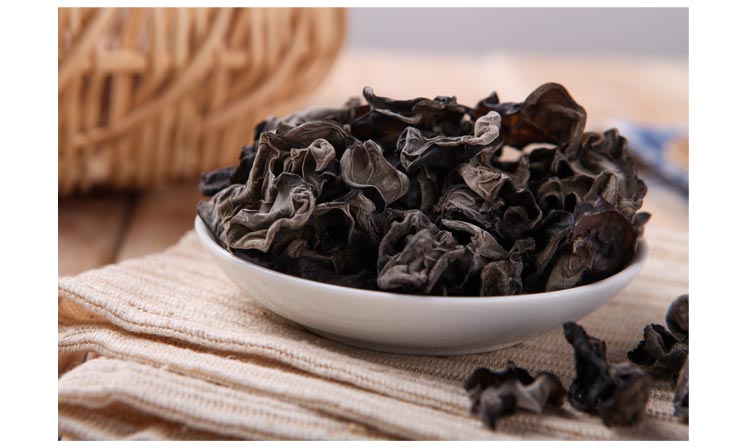 黑木耳是不是越黑越好？怎么挑選黑木耳？