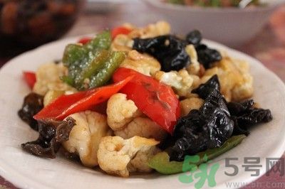 黑木耳怎么做好吃？黑木耳的家常做法？