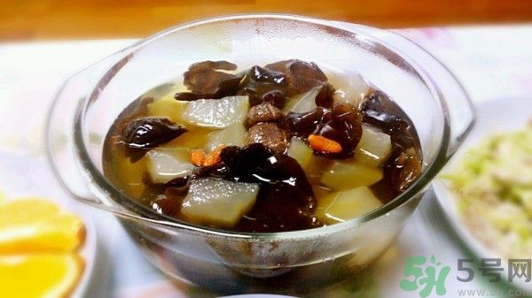 黑木耳可以治便秘嗎？黑木耳有什么食療的方法？