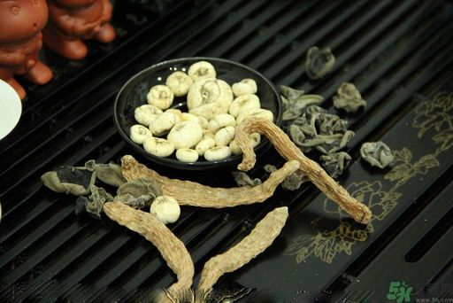 胃潰瘍吃什么藥？調(diào)理胃潰瘍的藥有哪些？