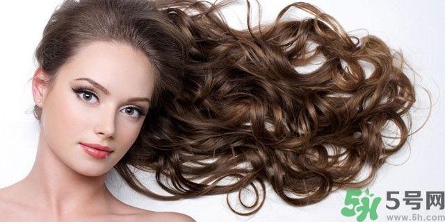 護發(fā)小妙招有哪些？怎么養(yǎng)頭發(fā)會黑亮？