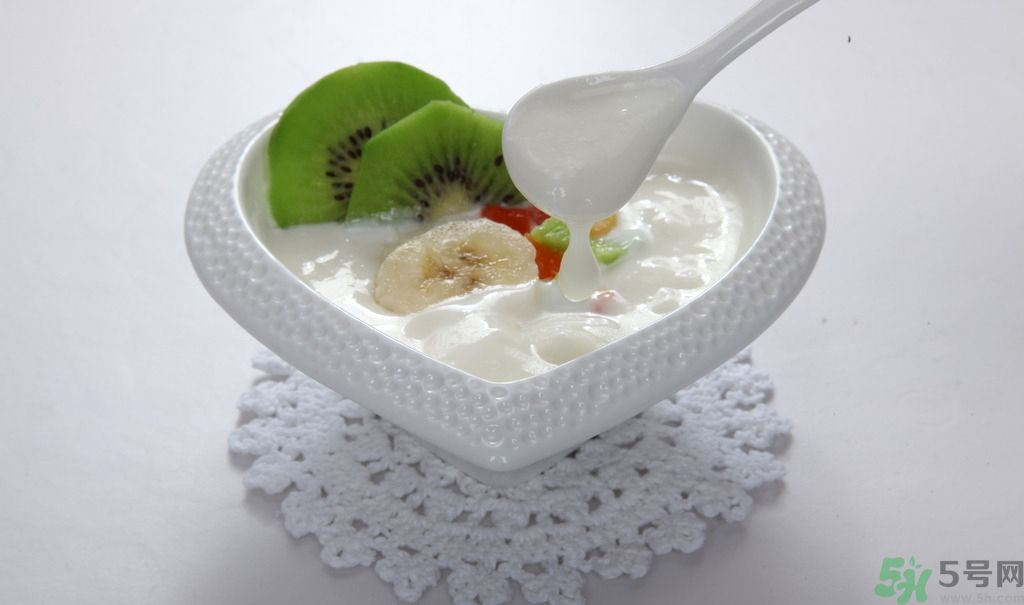 胃潰瘍可以喝酸奶嗎？胃潰瘍喝酸奶好嗎？