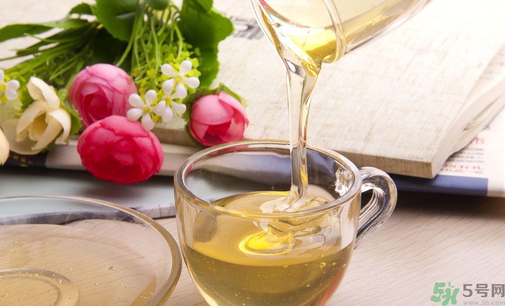 胃潰瘍可以喝蜂蜜嗎？服用蜂蜜要注意什么？