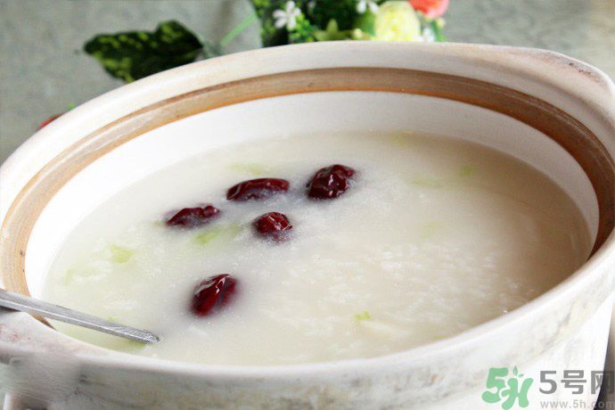 胃潰瘍吃什么好？胃潰瘍怎么辦？