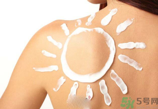 曬傷可以敷面膜嗎？曬傷后怎么修復？