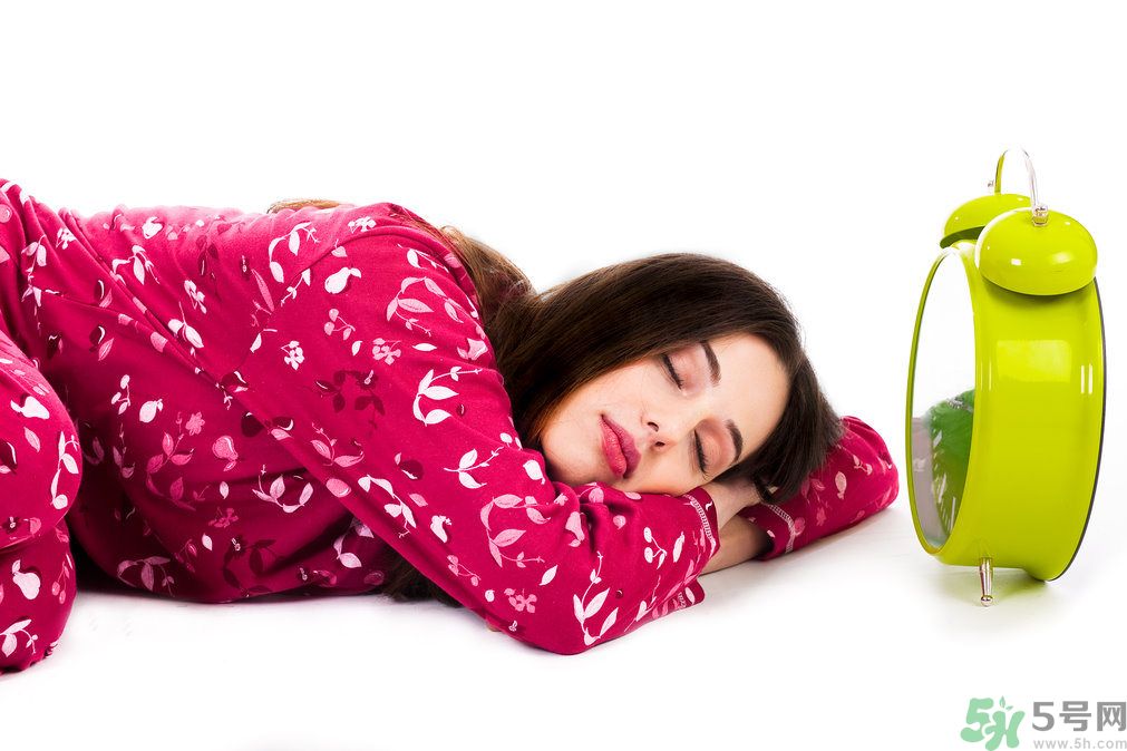 壓力大會(huì)引起高血壓?jiǎn)?精神壓力大吃什么好？