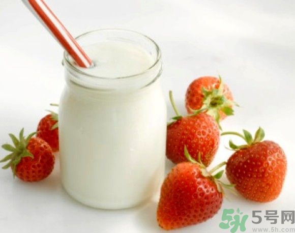 痛風可以喝酸奶嗎？痛風喝酸奶好嗎？