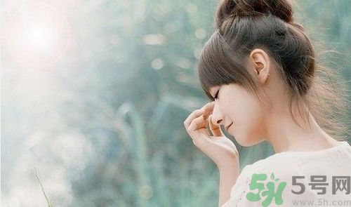 90后女孩癱瘓后出版25萬(wàn)字 女人要怎樣生活最好？