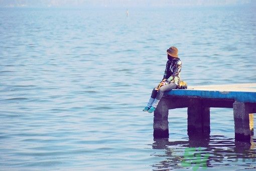 90后女孩癱瘓后出版25萬(wàn)字 女人要怎樣生活最好？