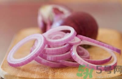 洋蔥可以和魚一起吃嗎？洋蔥不可以和什么一起吃？