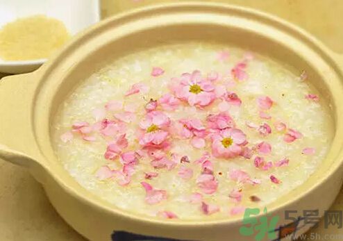 桃花可以吃嗎?桃花能不能吃?.jpg 桃花可以吃嗎?桃花能不能吃?.jpg