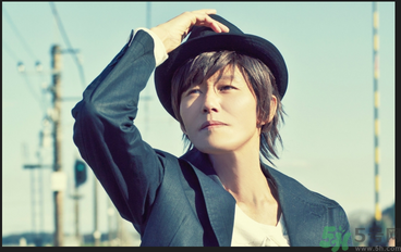 喉癌早期的癥狀有哪些？預(yù)防喉癌我們要怎么做？