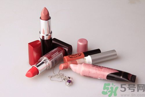 口紅顏色怎么選?3款適合健康肌膚的口紅 口紅顏色怎么選?3款適合健康肌膚的口紅