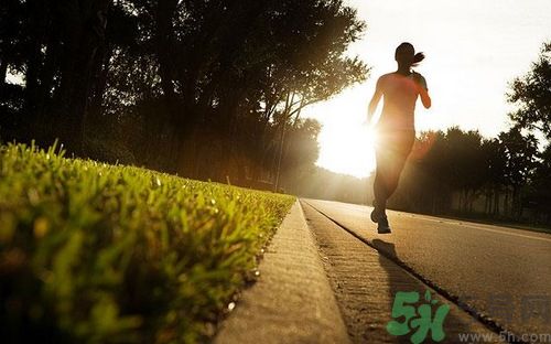 女生早上戀床好不好？早上可以戀床嗎？