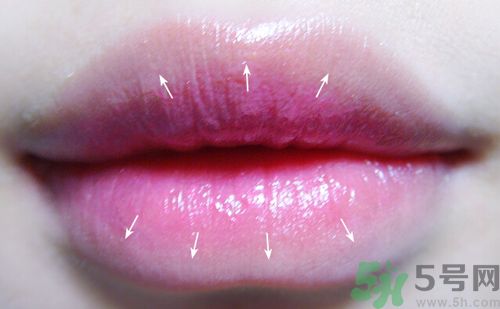 咬唇妝用什么口紅好？咬唇妝適合哪種嘴唇？