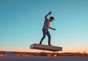 Hoverboard懸浮滑板國內(nèi)多少錢？懸浮滑板在哪可以買？