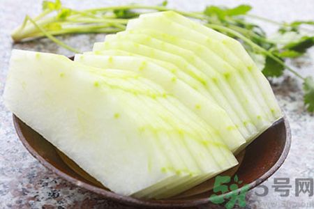 冬瓜可以去眼袋嗎？冬瓜怎么去眼袋？