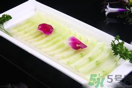 冬瓜可以去眼袋嗎？冬瓜怎么去眼袋？