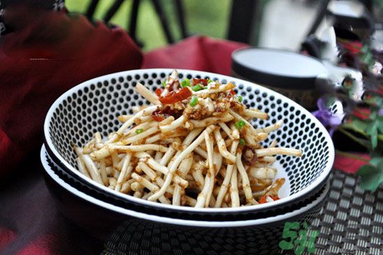 魚腥草可以燉雞湯嗎？魚腥草燉雞湯好不好？