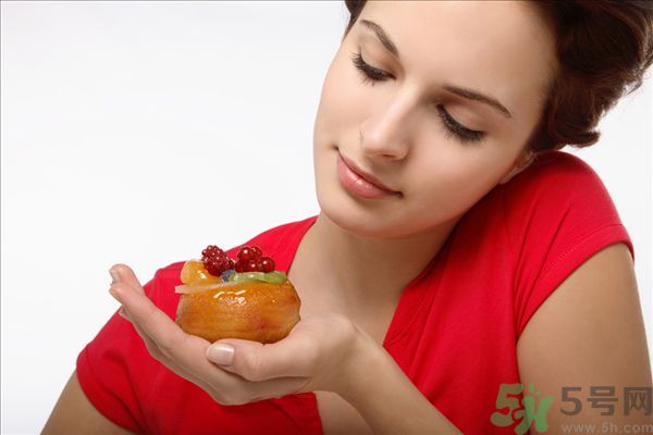 左撇子是天生還是遺傳的？左撇子是天生的嗎？