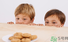 不吃飯吃零食會胖嗎?不吃飯吃零食的后果有哪些 不吃飯吃零食會胖嗎?不吃飯吃零食的后果有哪些