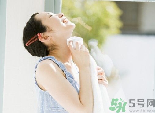 不愛出汗是什么原因?不愛出汗怎么調(diào)理 不愛出汗是什么原因?不愛出汗怎么調(diào)理