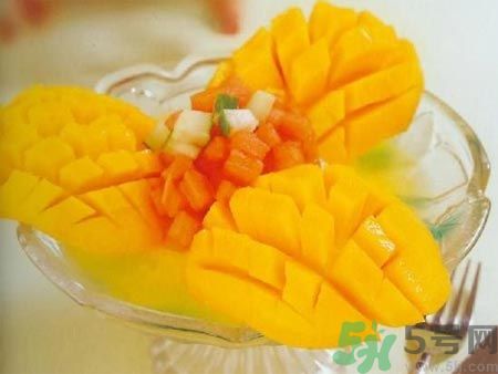 吃芒果會(huì)長(zhǎng)痘痘嗎？吃芒果長(zhǎng)痘痘怎么辦？