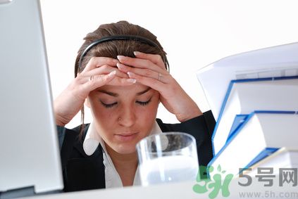 工作壓力大吃什么緩解？工作壓力大怎么調(diào)節(jié)？