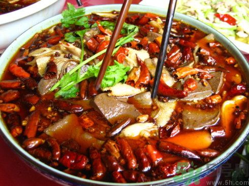 知名餐廳毛血旺里吃出煙頭  餐廳的地址在哪？