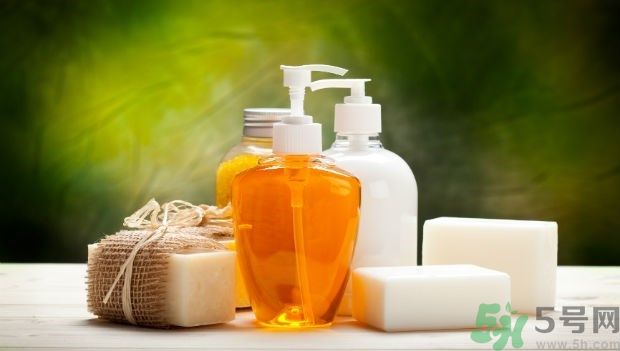 肥皂和沐浴露哪個好？肥皂和沐浴露的區(qū)別？