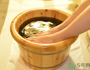 男人可以用艾葉泡腳嗎?男人用艾葉泡腳好不好?.png 男人可以用艾葉泡腳嗎?男人用艾葉泡腳好不好?.png