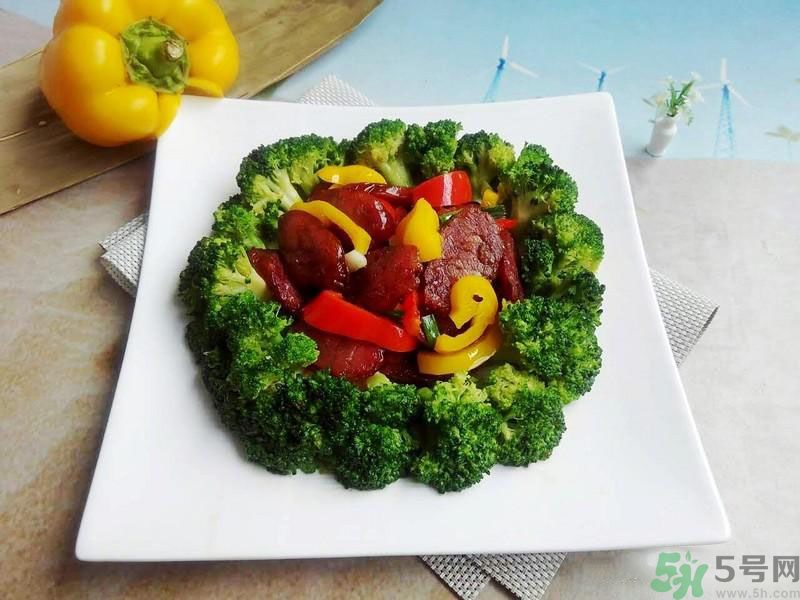 西藍(lán)花炒臘腸怎么做？西藍(lán)花炒臘腸好吃嗎？