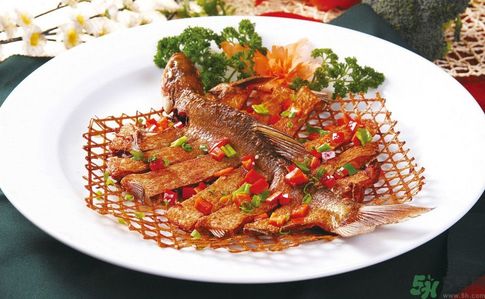 武昌魚是鳊魚嗎？武昌魚和鳊魚區(qū)別哪個好吃？