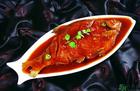 武昌魚是鳊魚嗎？武昌魚和鳊魚區(qū)別哪個好吃？